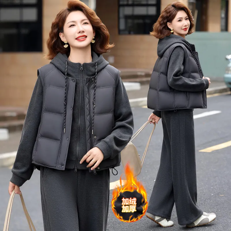 冬季女加绒加厚连帽马甲三件套