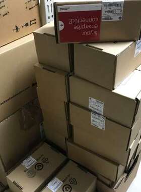 （议价)22B-D4P0N104原标变频器，拍。