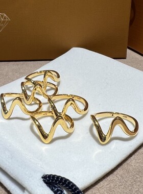 18K/Au750波纹不规则素圈戒指