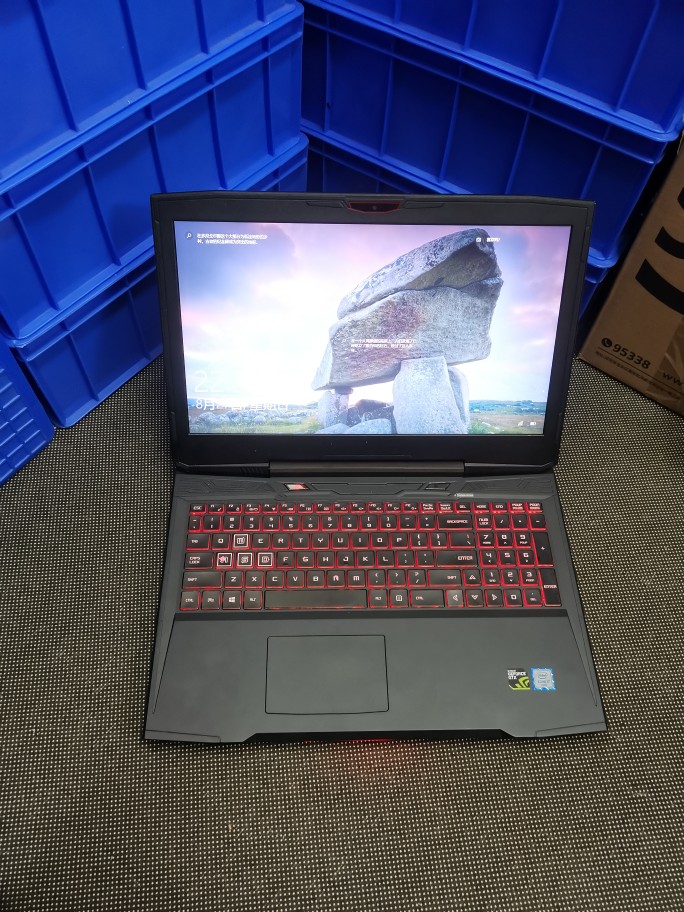 高配机械革命游戏本 16G大内存 6代i7标压四核八线程15.6寸高清屏