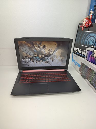 宏碁暗影骑士游戏本8代i5四核4G独显GTA5、CS2、永劫无间英雄联盟