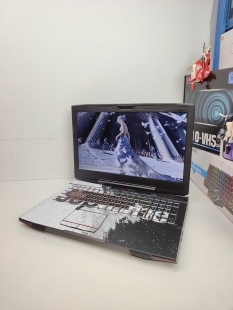 神舟游戏本8代i5四核4G独显畅玩CS无畏契约APEX英雄15寸英雄联盟