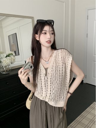 慵懒风镂空针织背心女夏季外穿2025新款小众宽松显瘦短款无袖上衣