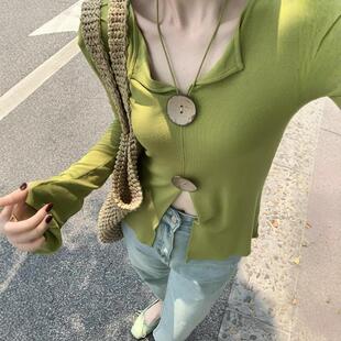 气质修身 T恤女2024早秋新款 显瘦收腰上衣 喇叭袖 甜辣妹绿色V领长袖