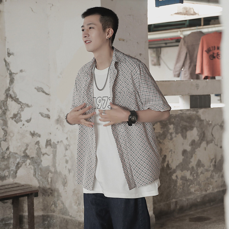 夏季格子短袖翻領襯衫男聚酯纖維