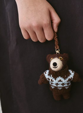 时尚费尔岛毛衣小熊挂件咖色包挂棕熊挂饰卡通羊毛毡情侣车挂小众