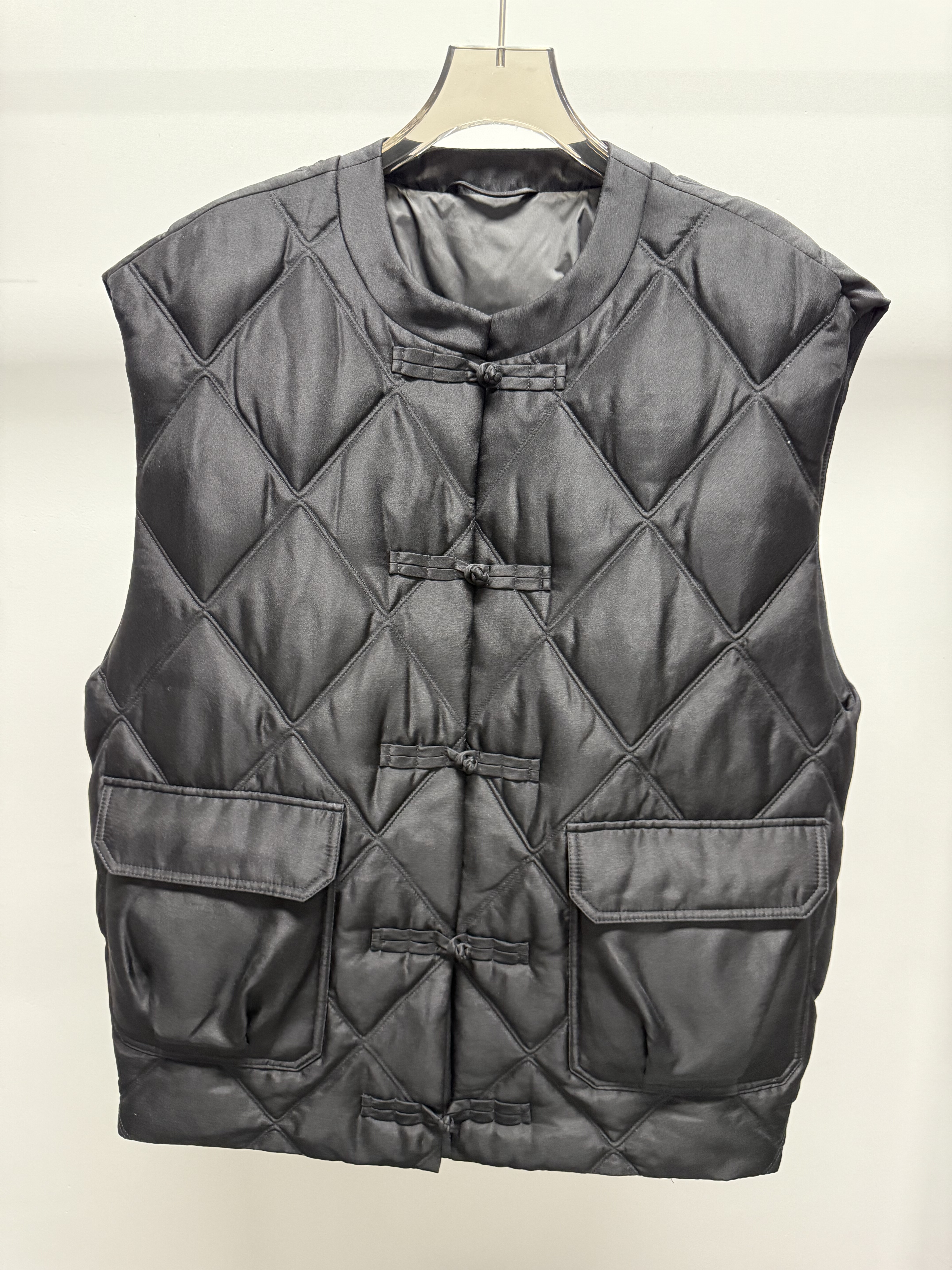 欧洲站2025秋冬女装新款桑蚕丝圆领单排扣宽松鹅绒羽绒服马甲