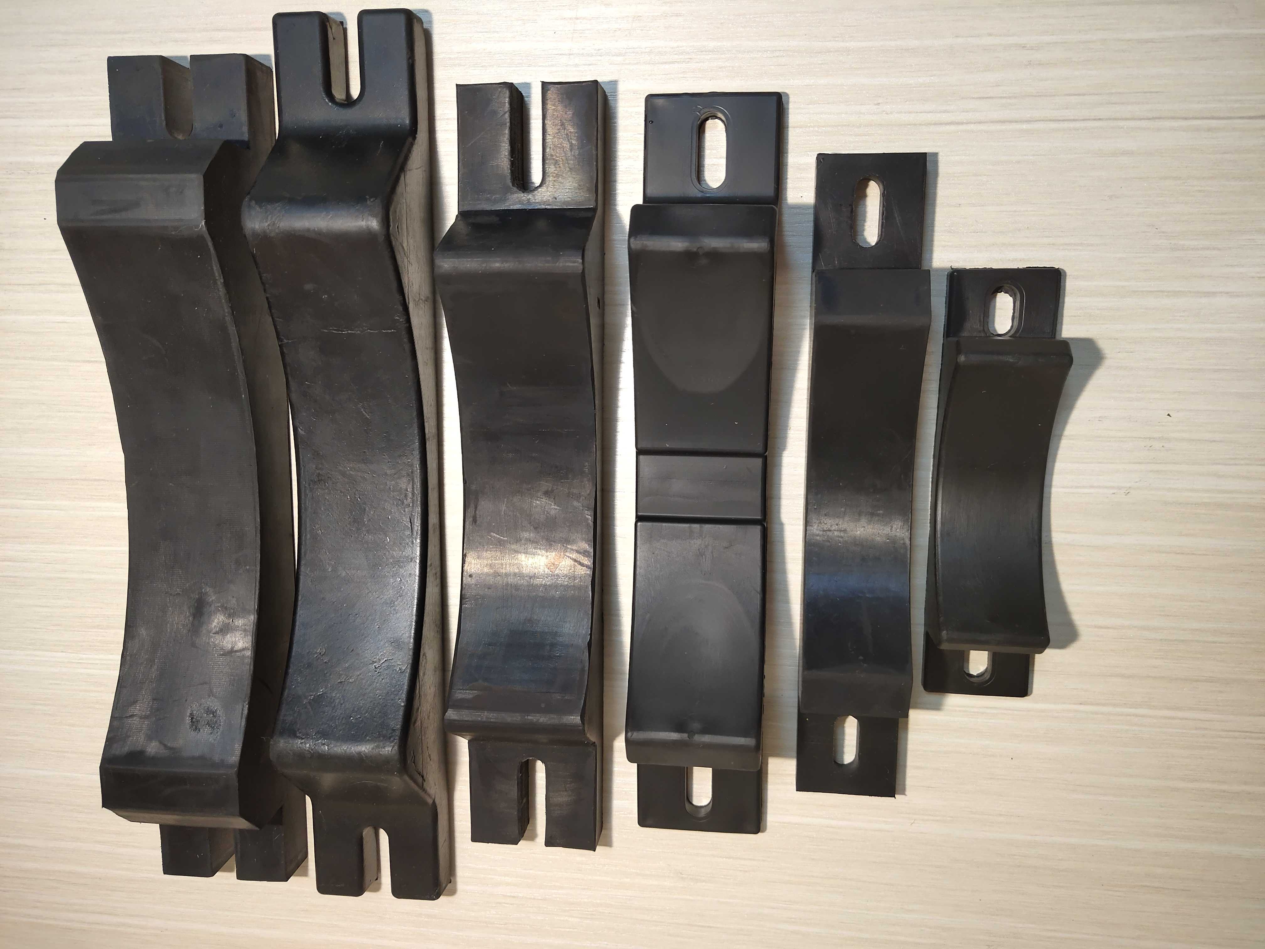 新膜壳鞍座反渗透膜壳管道固定底座水罐处理专用橡胶垫绑带U型坐