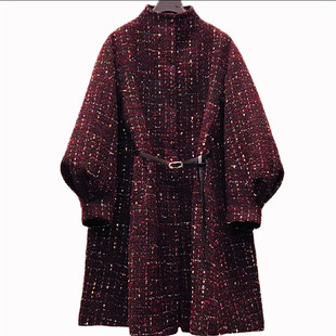 雨墨圣迪奥立冬2025新款时尚气质圆领系带收腰冬季毛呢中长款外套