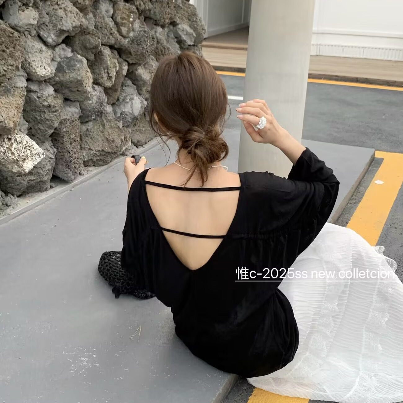 2025新款女装设计感后背镂空