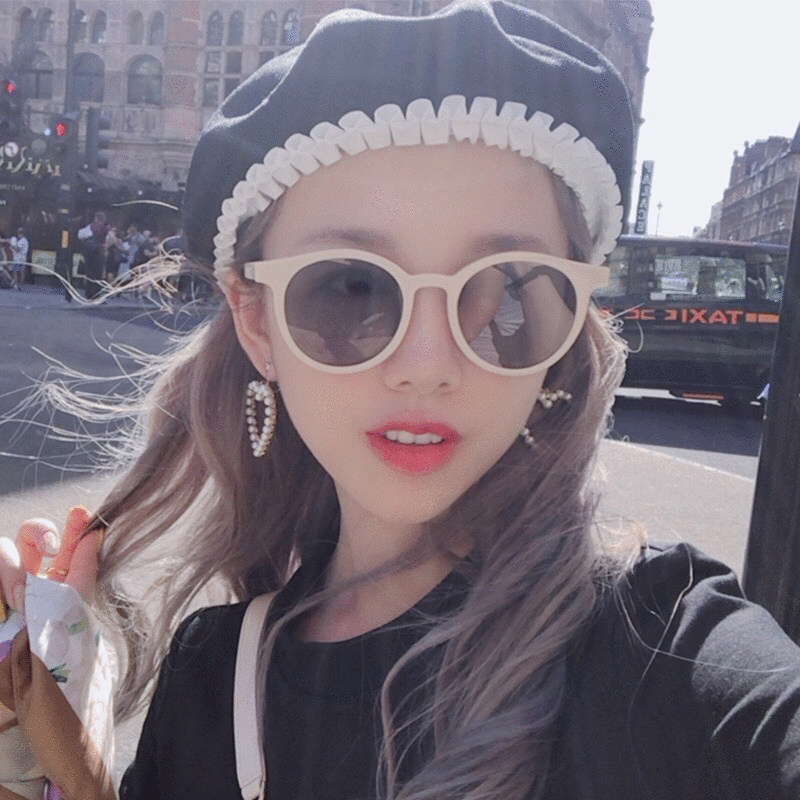 ins白框小脸墨镜女韩版潮复古港风蹦迪网红阿沁同款街拍太阳眼镜