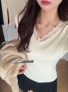 2025新款 weme纯欲风蕾丝拼接V领镂空长袖 冬季 修身 针织衫 显瘦上衣