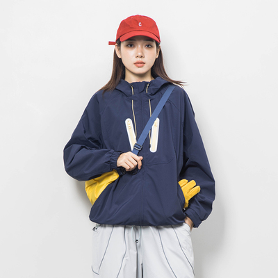 户外山系压胶条连帽冲锋衣男女
