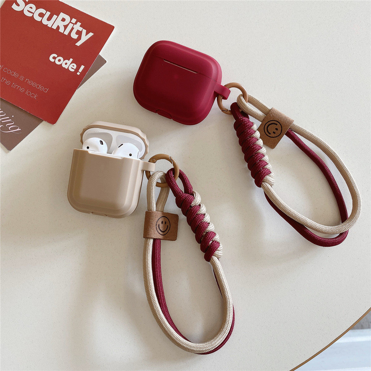 苹果AirPods Pro3代笑脸手绳适用苹果AirPods 4蓝牙耳机保护套苹果1/2代耳机壳AirPods 3代硅胶耳机壳软壳,3C数码配件,耳机保护套,淘宝优惠券,粉丝福利购,淘宝优惠卷