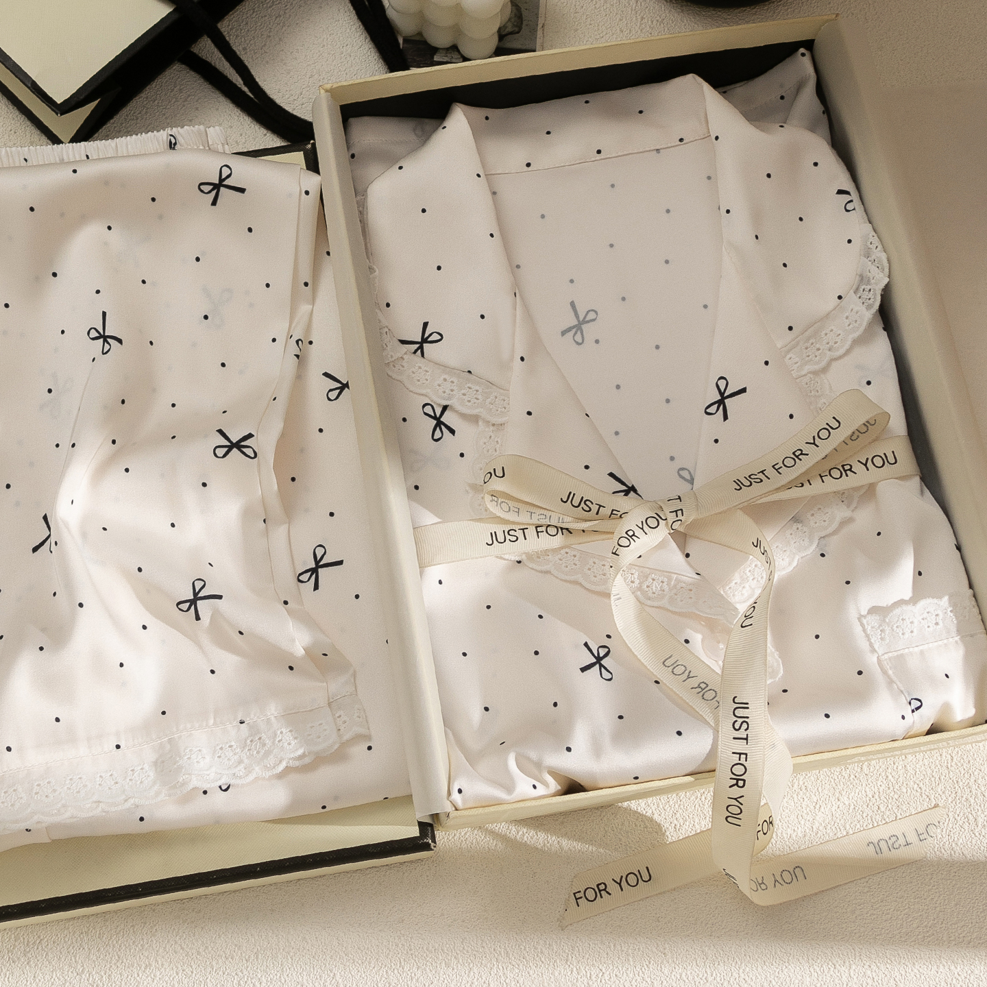 桑蚕丝蕾丝蝴蝶结三件套睡衣礼盒