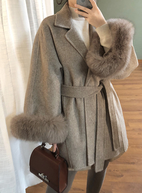 suii燕麦色全羊毛狐狸毛皮草袖口羊绒双面手工呢系带斗篷大衣外套