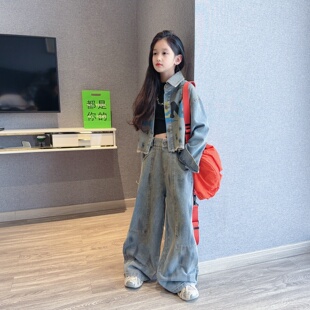 女童复古牛仔套装2026春装新款洋气女孩印花外套宽松阔腿裤两件套