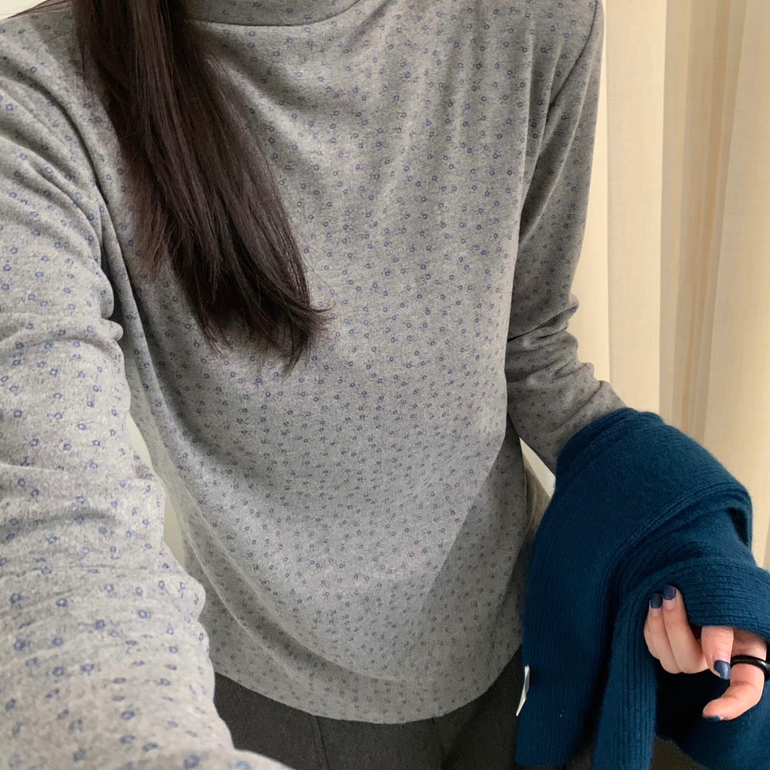 冬季韩系百搭宽松打底波点加绒洋气显瘦时尚打底衫