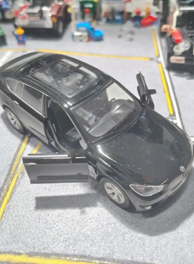 圣辉玩具车模型黑宝马 GT-535i 1/32 比例回力合金车身表面有瑕疵