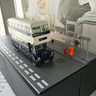 微影TINY合金车模型香港警察训练巴士双层乌嘴狗丹拿A型比例1:76