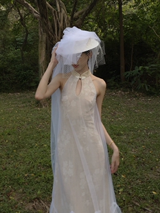 一本空白的诗集| 凡仙楊VincentYang 超仙重工雕花亚麻网纱连衣裙