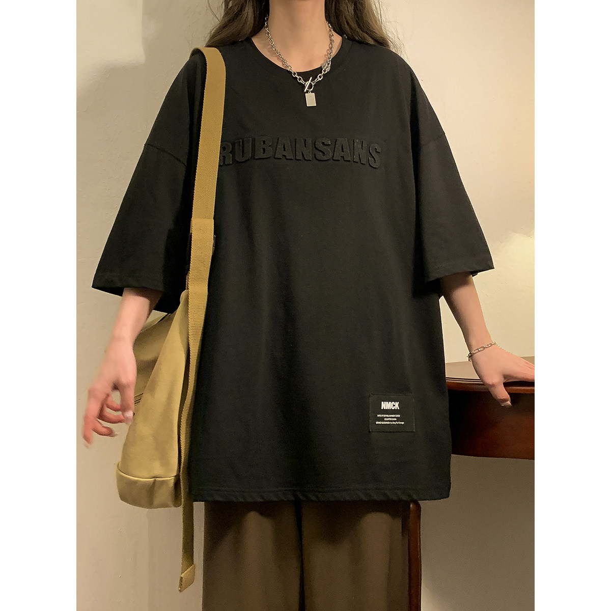 2023女模新款T恤纯棉双纱230克压花大板 黑色 TX082-P38 控58图片