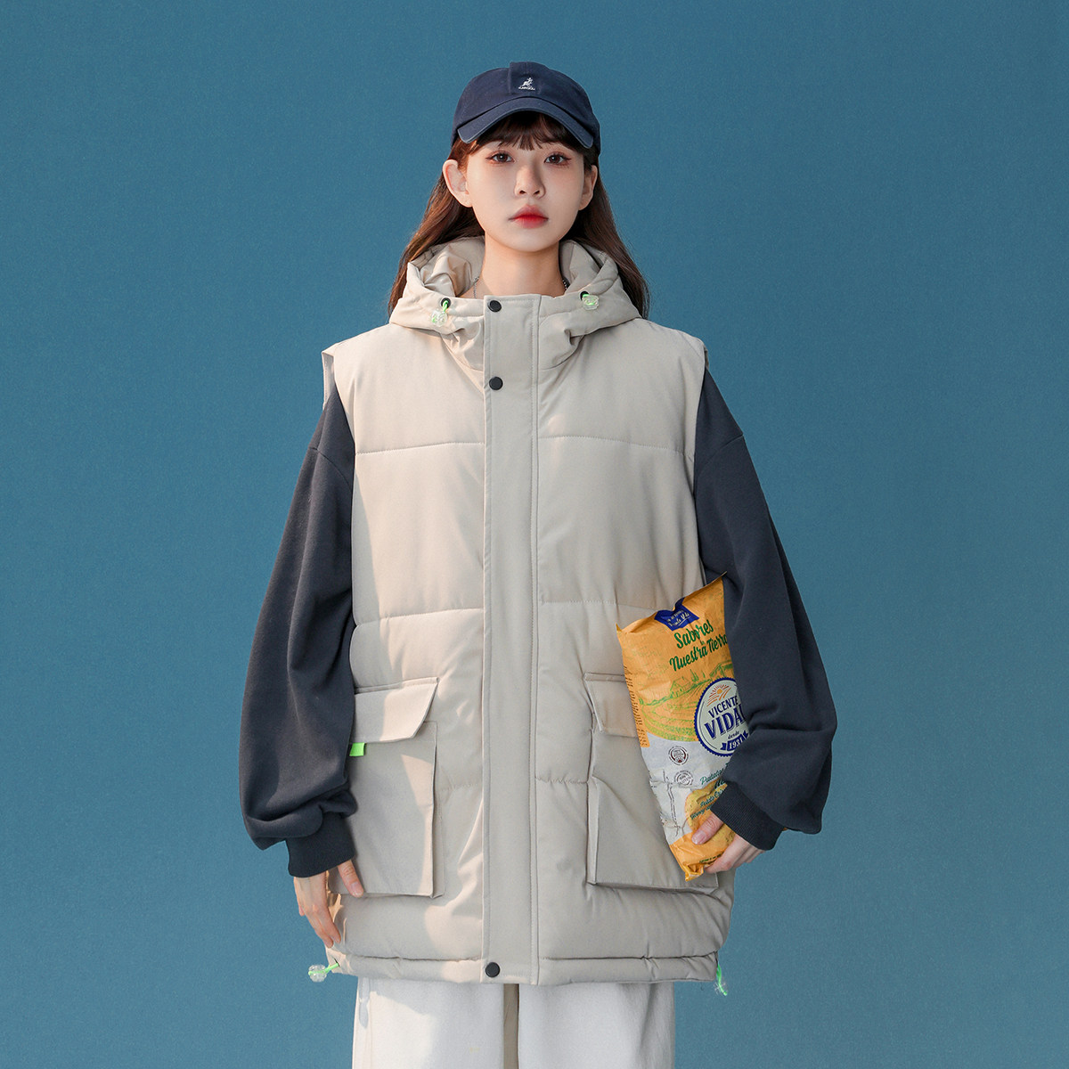 2024冬季中性风新款大口袋连帽可拆卸棉马夹杏MJ13-P75控108，女装马甲，电商B237