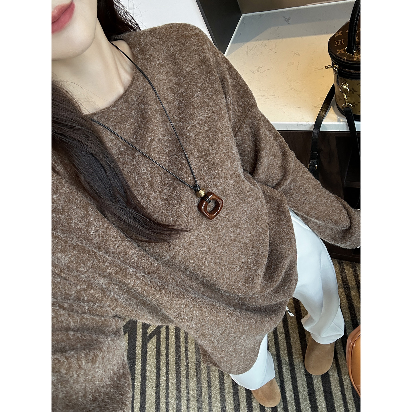 软fufu！~软糯宽松圆领打底衫女2025秋冬高级感纯色内搭长袖上衣,女装/女士精品,毛针织衫,淘宝优惠券,粉丝福利购,淘宝优惠卷