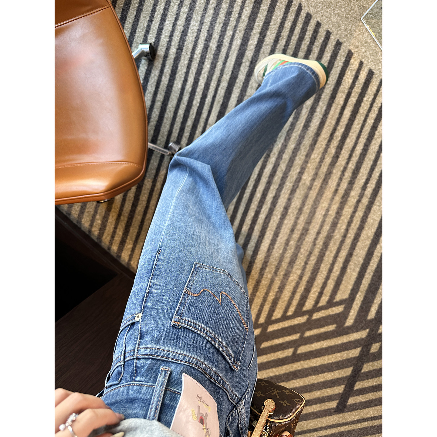 自留！标杆裤型~四面弹窄版直筒牛仔裤女2026新款春季宽松阔腿裤