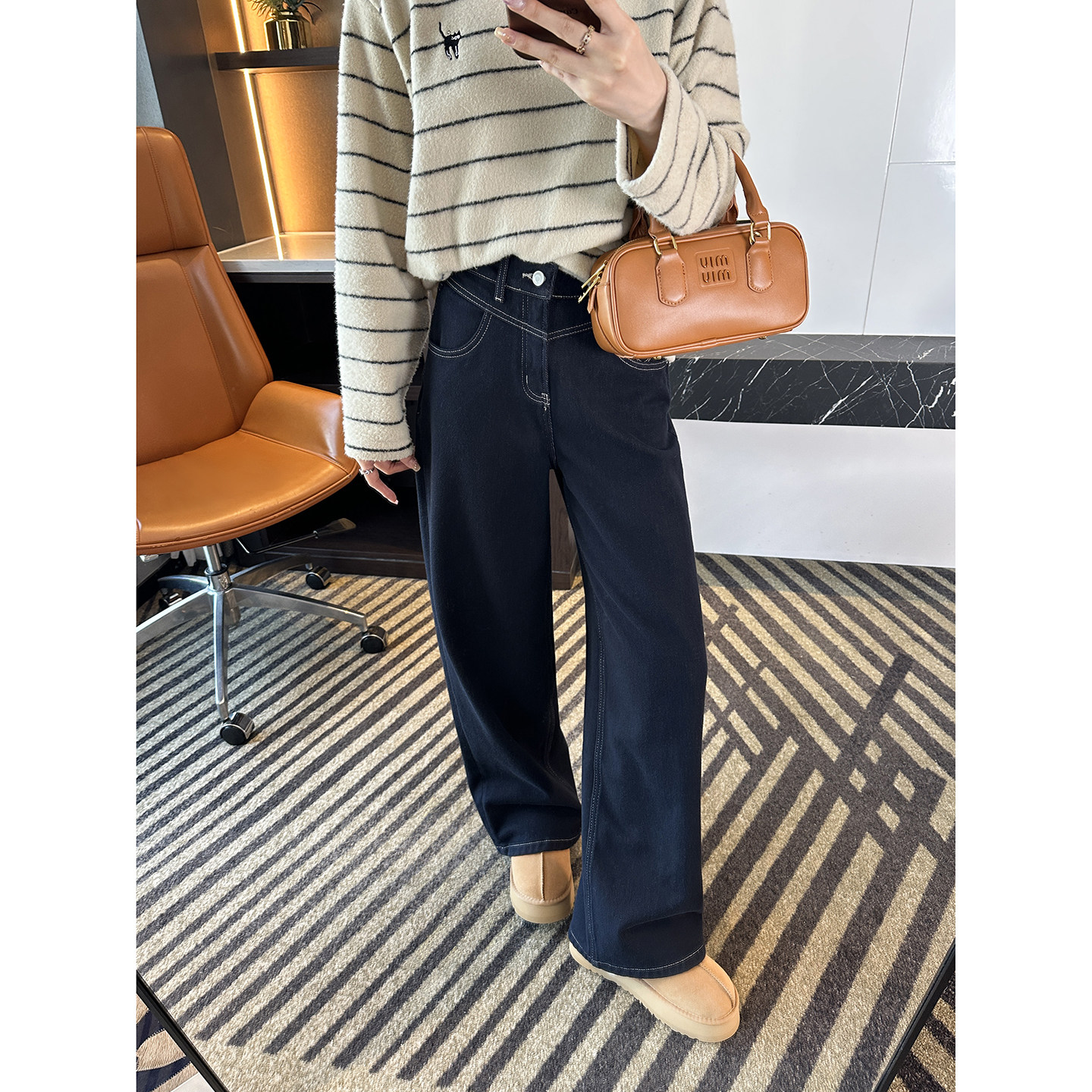 秒变三七分身材！高腰植绒牛仔裤