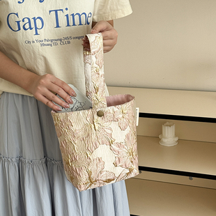 ins小众高级感手拎帆布包包手提袋水桶包上班通勤2024新款女