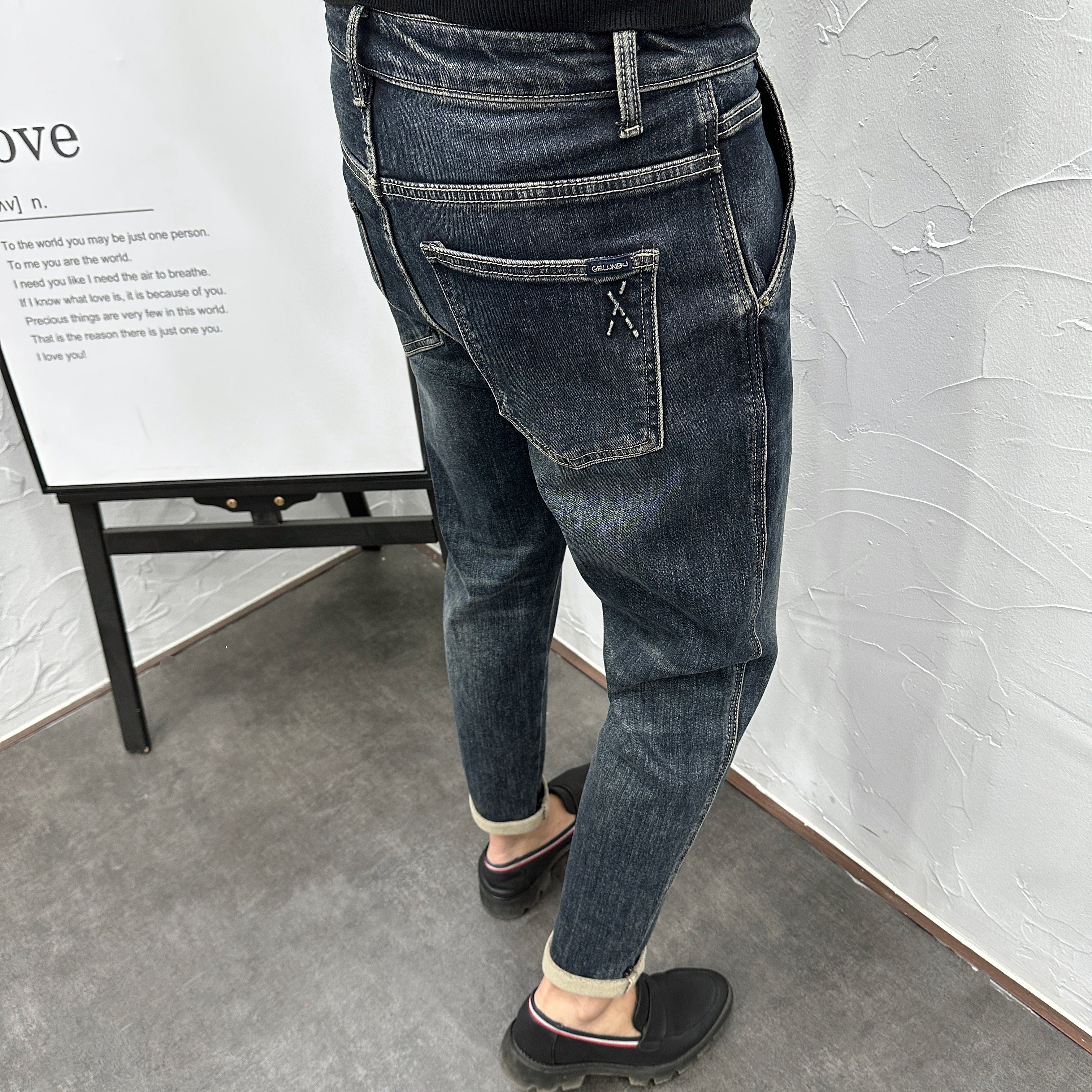 斜插口袋深蓝色水洗抓毛加厚保暖弹力修身小脚牛仔裤男士秋冬新款