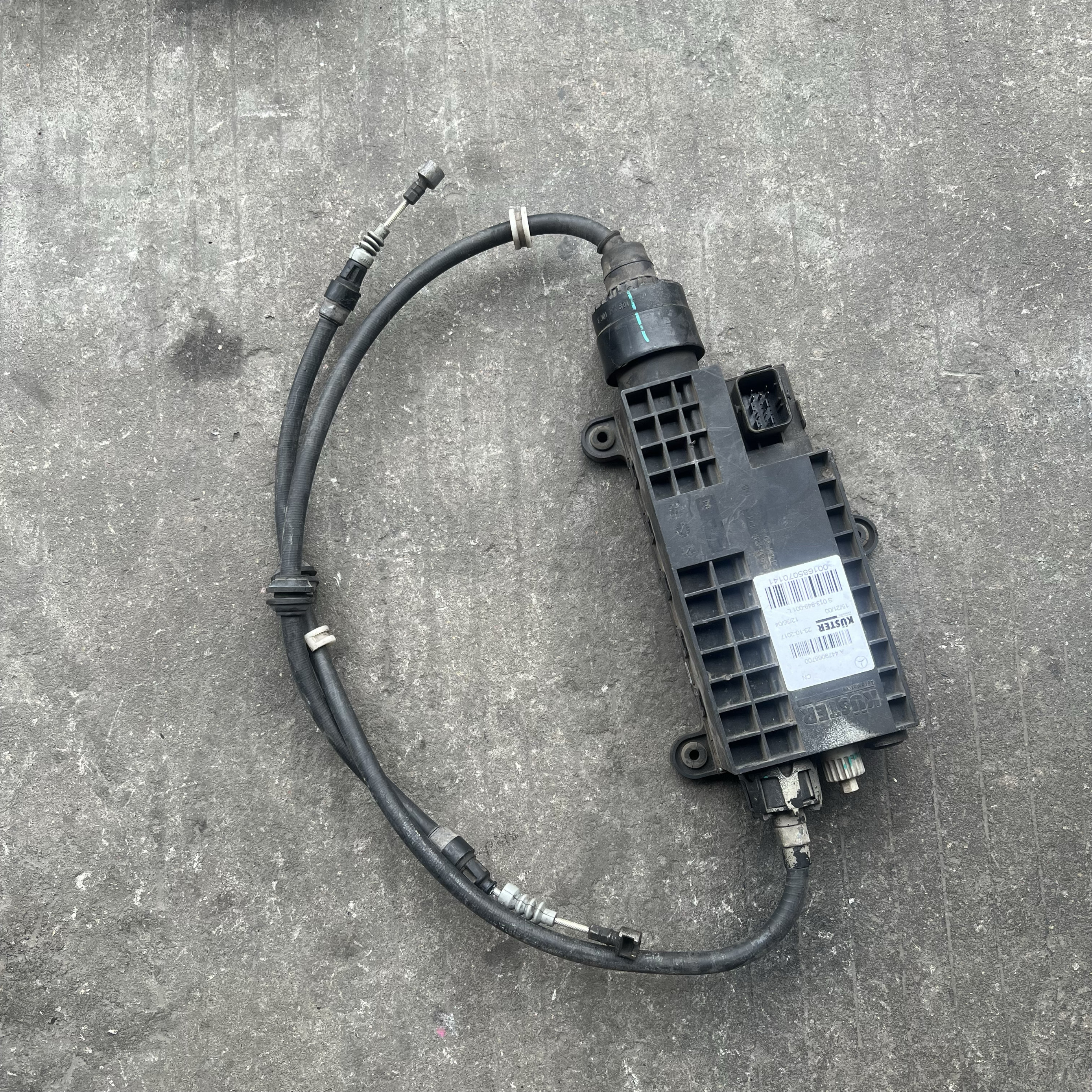 适用奔驰V260 447手刹模块 手刹马达原装拆车