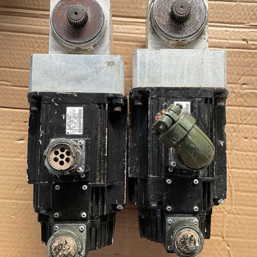 可维修安川伺服电机220V850W，型号SGMGH-09ACA6议价