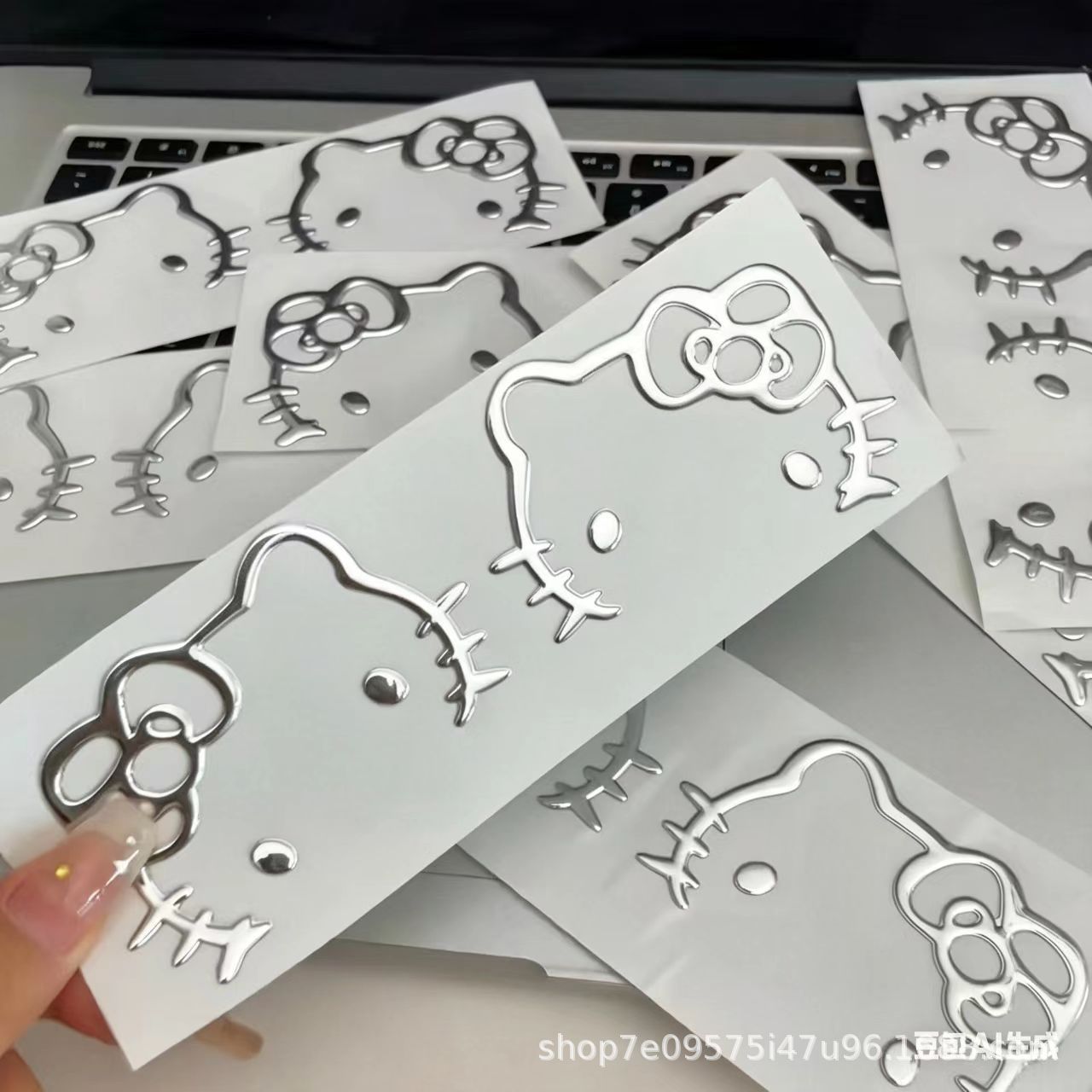 HelloKitty PVC软胶贴纸金属质感卡通3d立体手机电脑电动车汽车贴