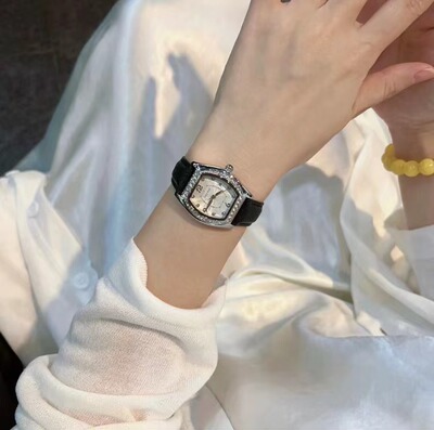 星空面满钻带日历女士腕表