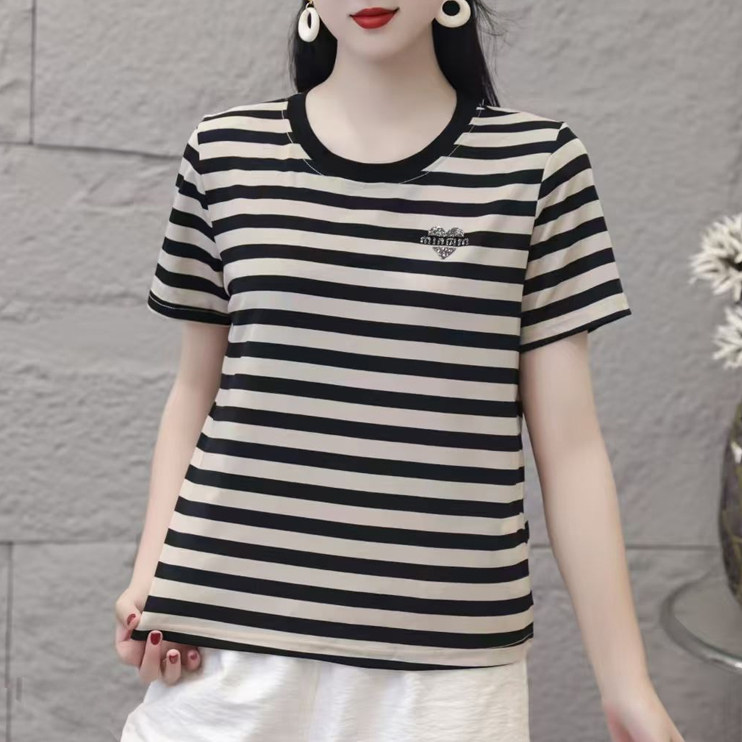 夏季新款时尚洋气妈妈装圆领短袖T恤女显瘦撞色镶钻字母条纹上衣