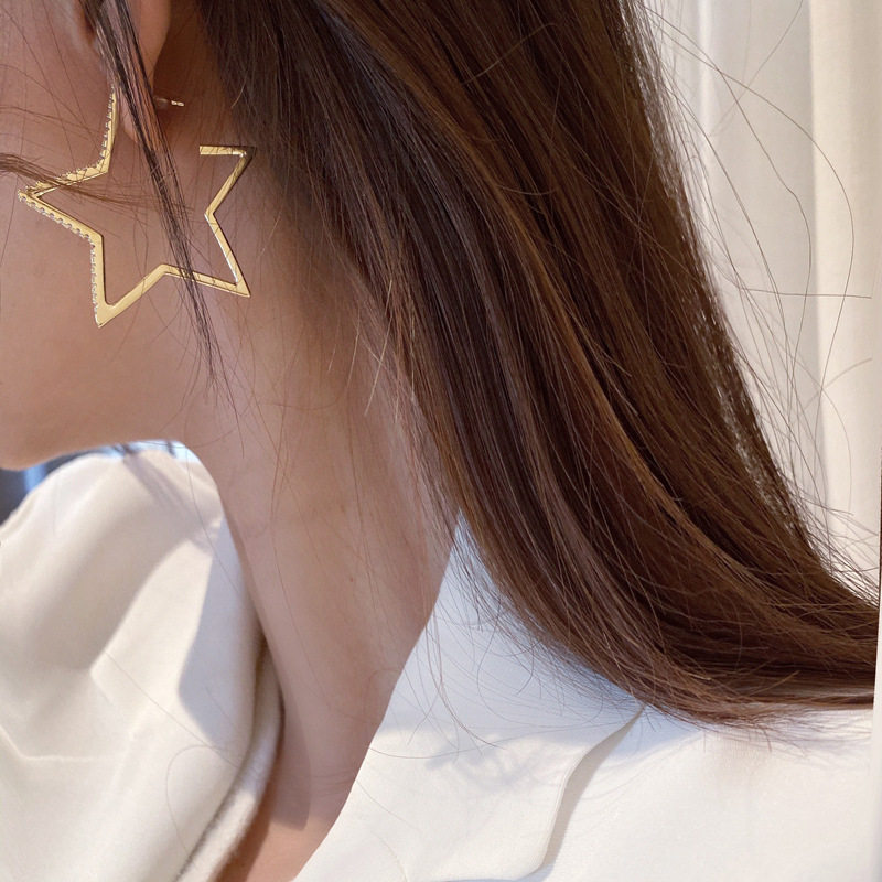 新品百搭大耳环女修饰脸型韩国网红五角星夸张耳饰星星925银耳钉