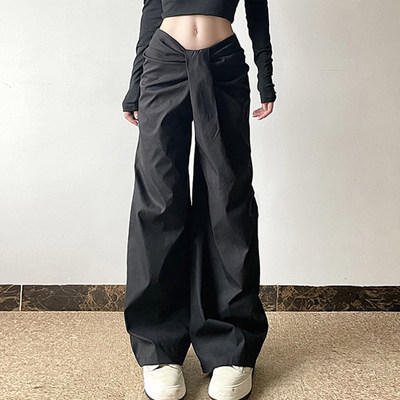 不规则设计褶皱腰头休闲裤