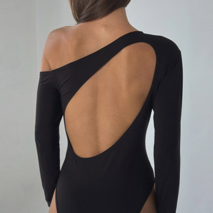 性感辣妹 打底衫 解构式 连体衣女黑色修身 镂空斜肩长袖 ROCKMORE