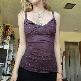 素低胸辣妹吊带夏褶皱修身 紫色小波点元 背心 古早辣妹 ROCKMORE