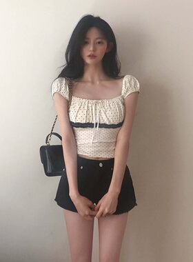 ROCKMORE【韩系少女】蝴蝶结波点蕾丝拼接方领T恤 白色修身短上衣