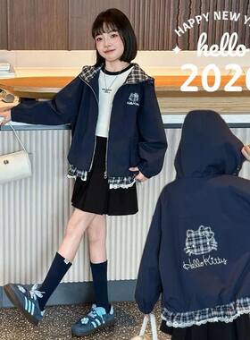 新款2026春季KT猫风衣外套连帽格子女童外套中大童外穿冲锋衣