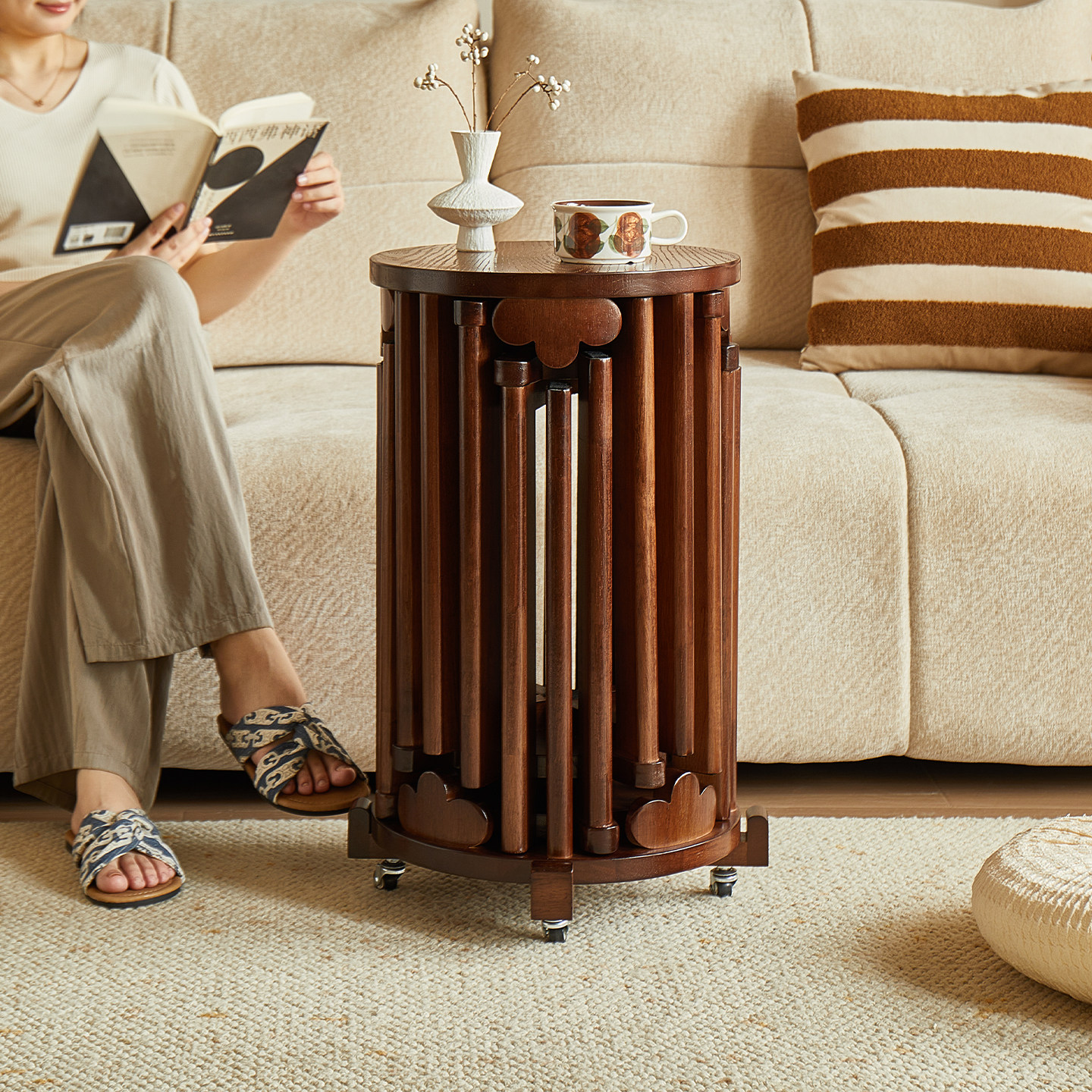 实木可叠放凳子茶几组合圆凳叠叠乐餐桌待客备用凳带滑轮折叠椅子