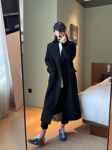 秋季气质西装领长款风衣