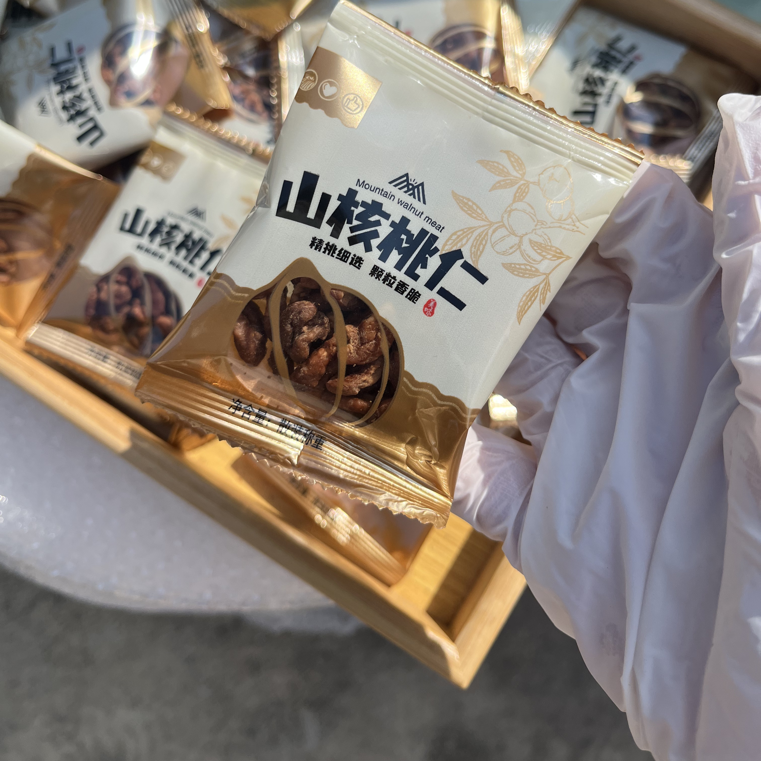 新货临安山核桃仁袋装独立小包装手抓包孕妇宝宝零食坚果奶椒原味