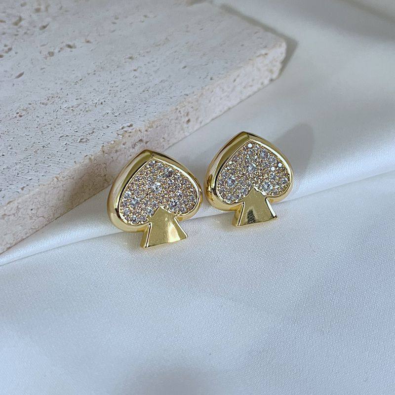 时尚轻奢通勤小众ins满锆石镶嵌光面金属黑桃耳钉