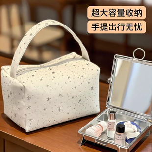 新款网红星星波点化妆包大容量外出百搭便携提洗漱包化妆品收纳包
