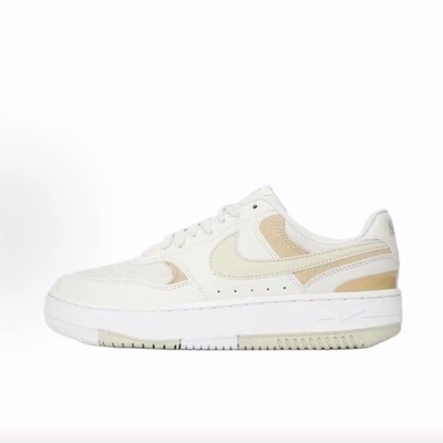 Nike Gamma Force  低帮 板鞋 女款