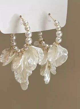 nding Texture Imitation Pearl Flower Drop Earrings New Desig